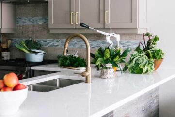 W jaki sposób czyścić blat kuchenny