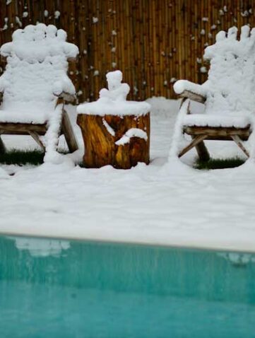 Jak zabezpieczyć basen na zimę